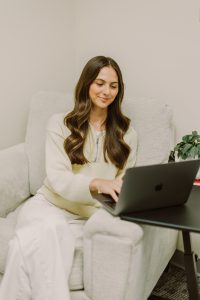 Elle Dykshorn LMSW ACT